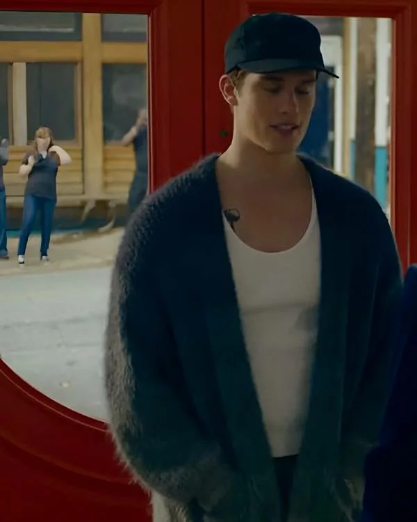 The Idea Of You Nicholas Galitzine Cardigan The Idea Of You Nicholas Galitzine Cardigan